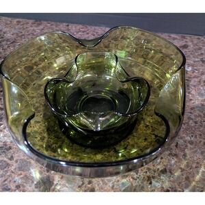 Vintage 70's  Anchor Hocking Avocado‎ Green Glass Ruffled Edge Chip & Dip Bowls